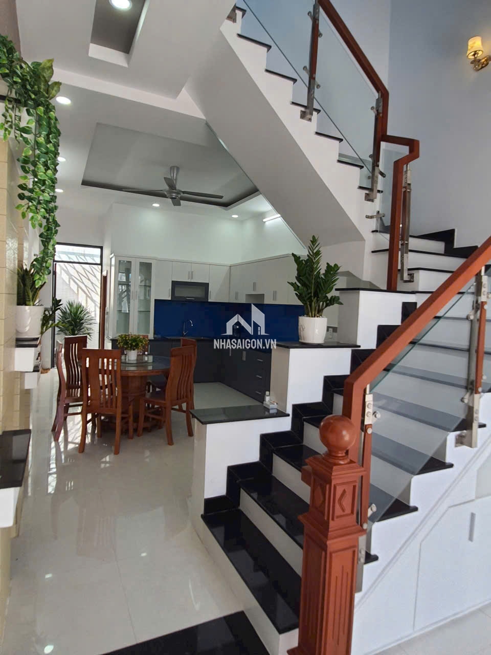 Cho thuê nhà nguyên căn đường số 10 linh xuân thủ đức LH 0909428959.